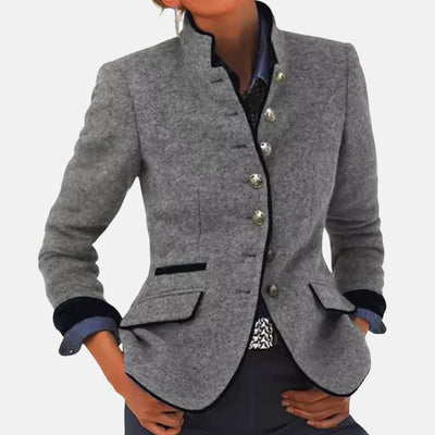 Giulia - Elegante Strickjacke mit hohem Kragen