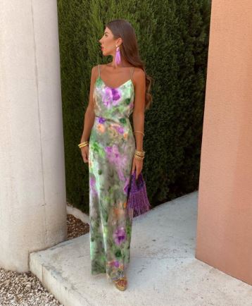 Anisten - Elegantes Maxikleid mit Halo-Dye-Druck und abnehmbarem Schal
