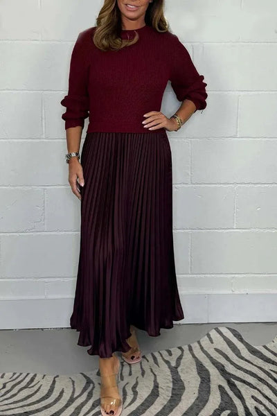 Emma - Kleid mit versenktem Streifenmuster und Faltenrock