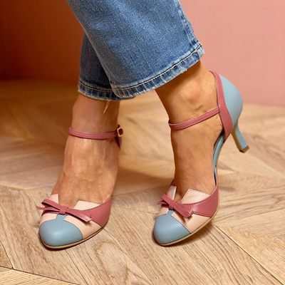 Bellarosa | Farbige Sandalen mit Schleife und Riemen, runde Zehe