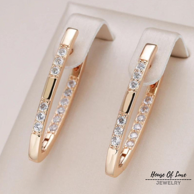 ELEGANTE ZIRKONIA-OHRRINGE IN GOLD
