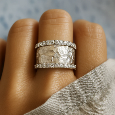 VINTAGE VERSILBERTER ZIRKONIA-RING