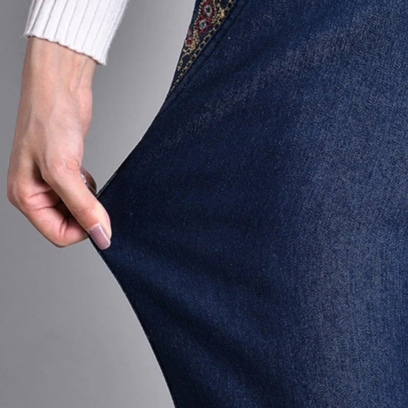 Adelheid - Damenjeans mit Gummibund und Seitentaschen